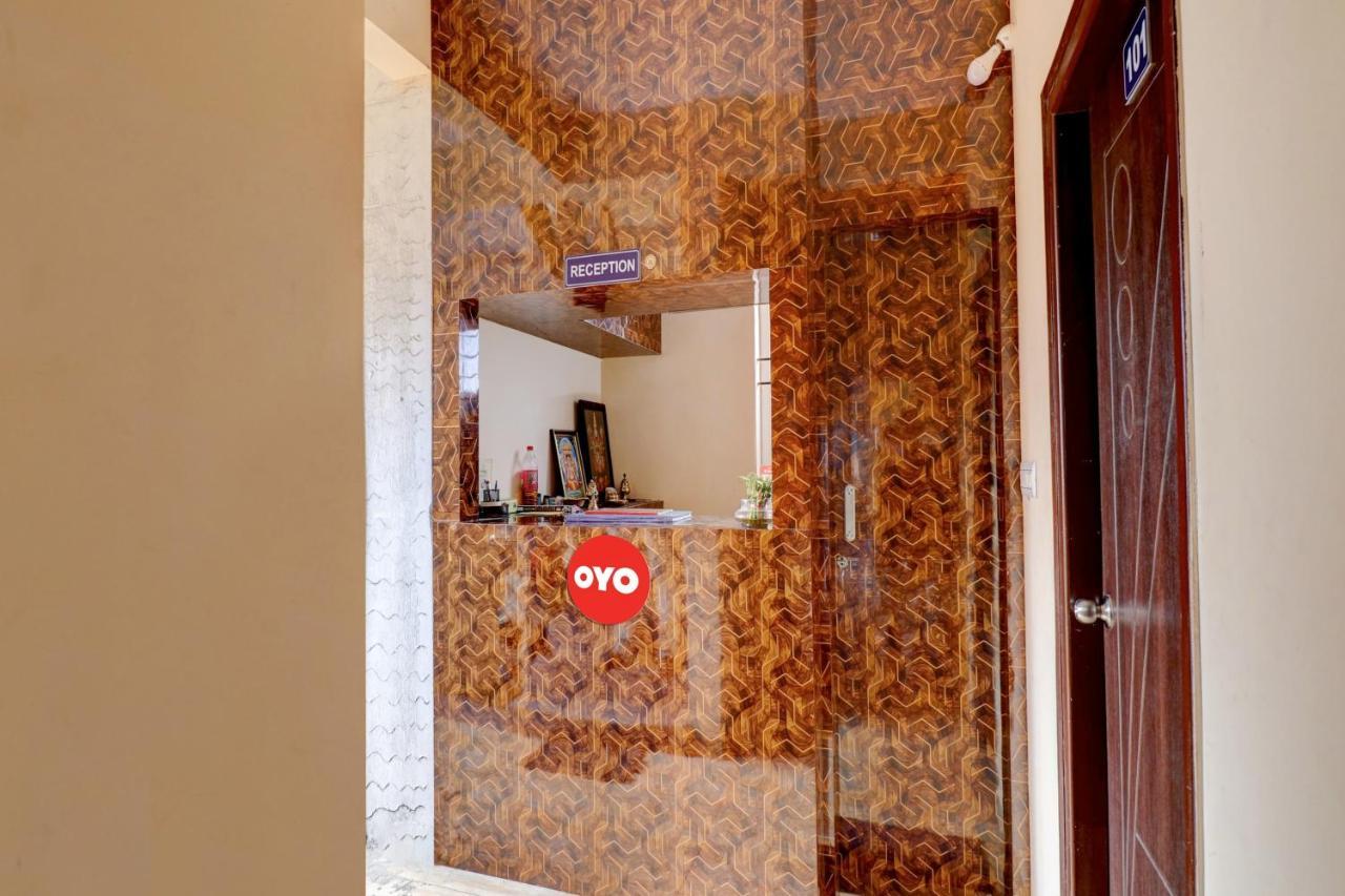 ホテル Oyo Flagship Golden Treasury バンガロール エクステリア 写真
